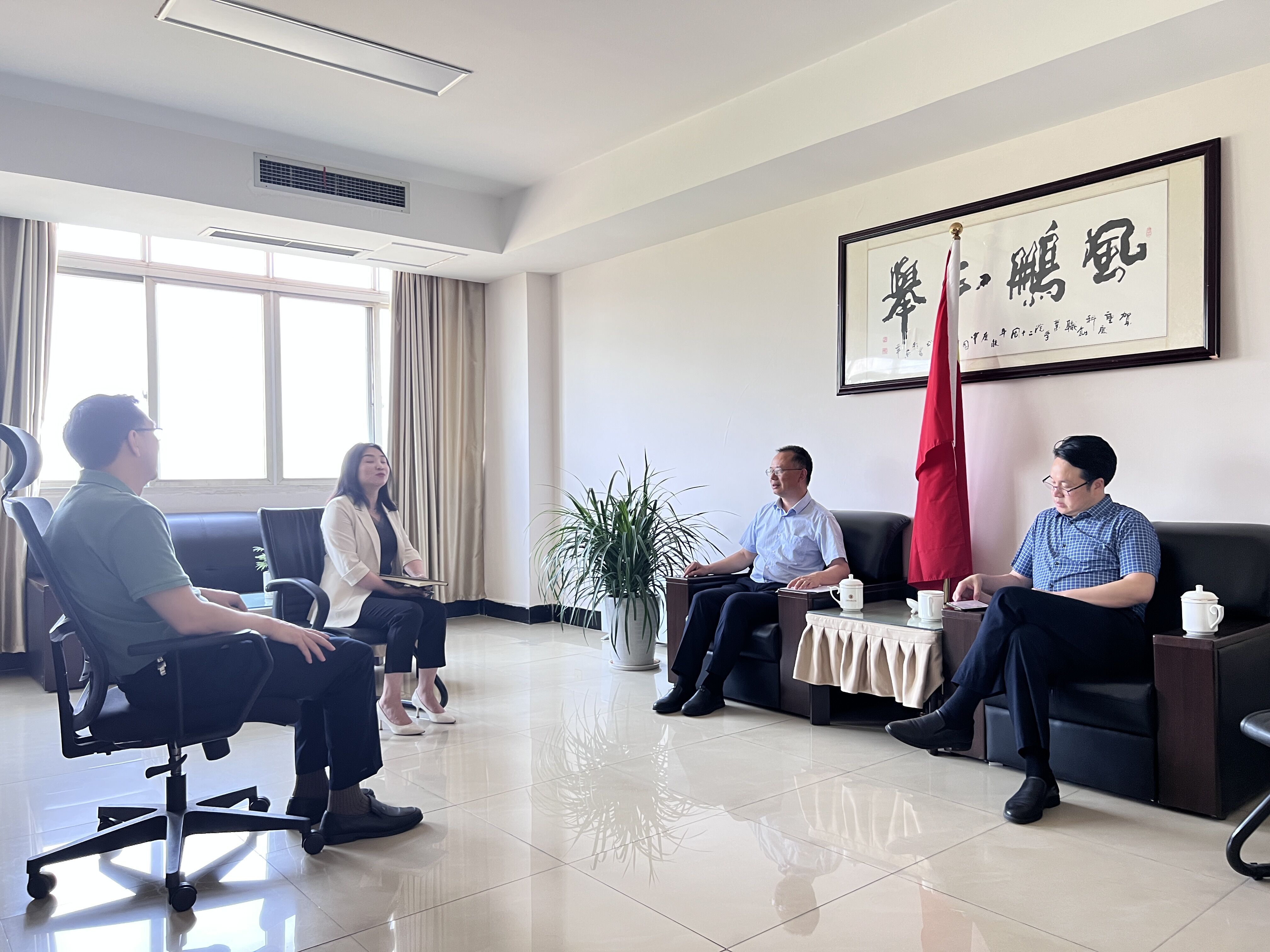 GzNT_1705979369399099495.jpg OMhw_1684305747527065334.jpg