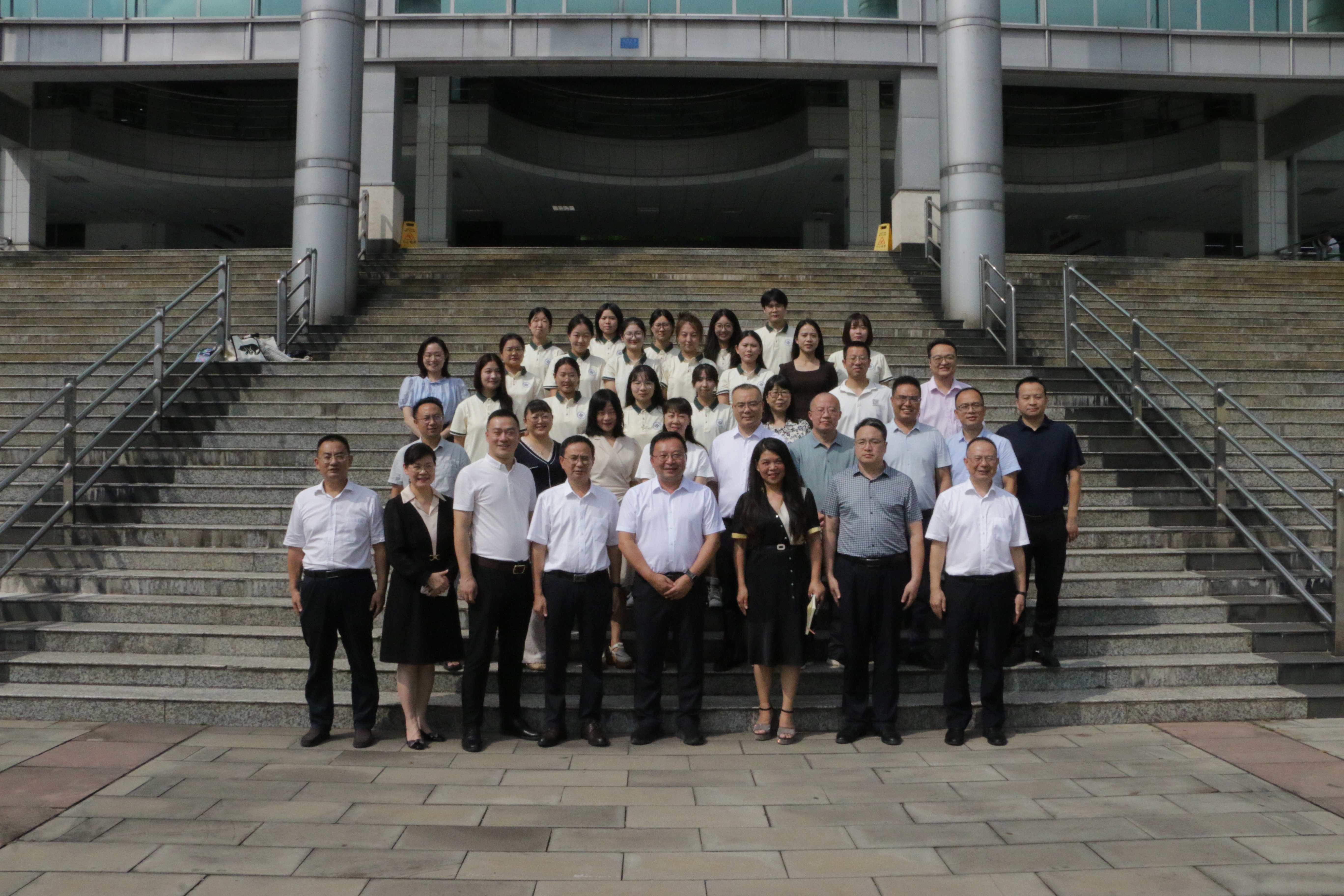 idKO_1758418211735011494.jpg idKO_1758418211735011494.jpg