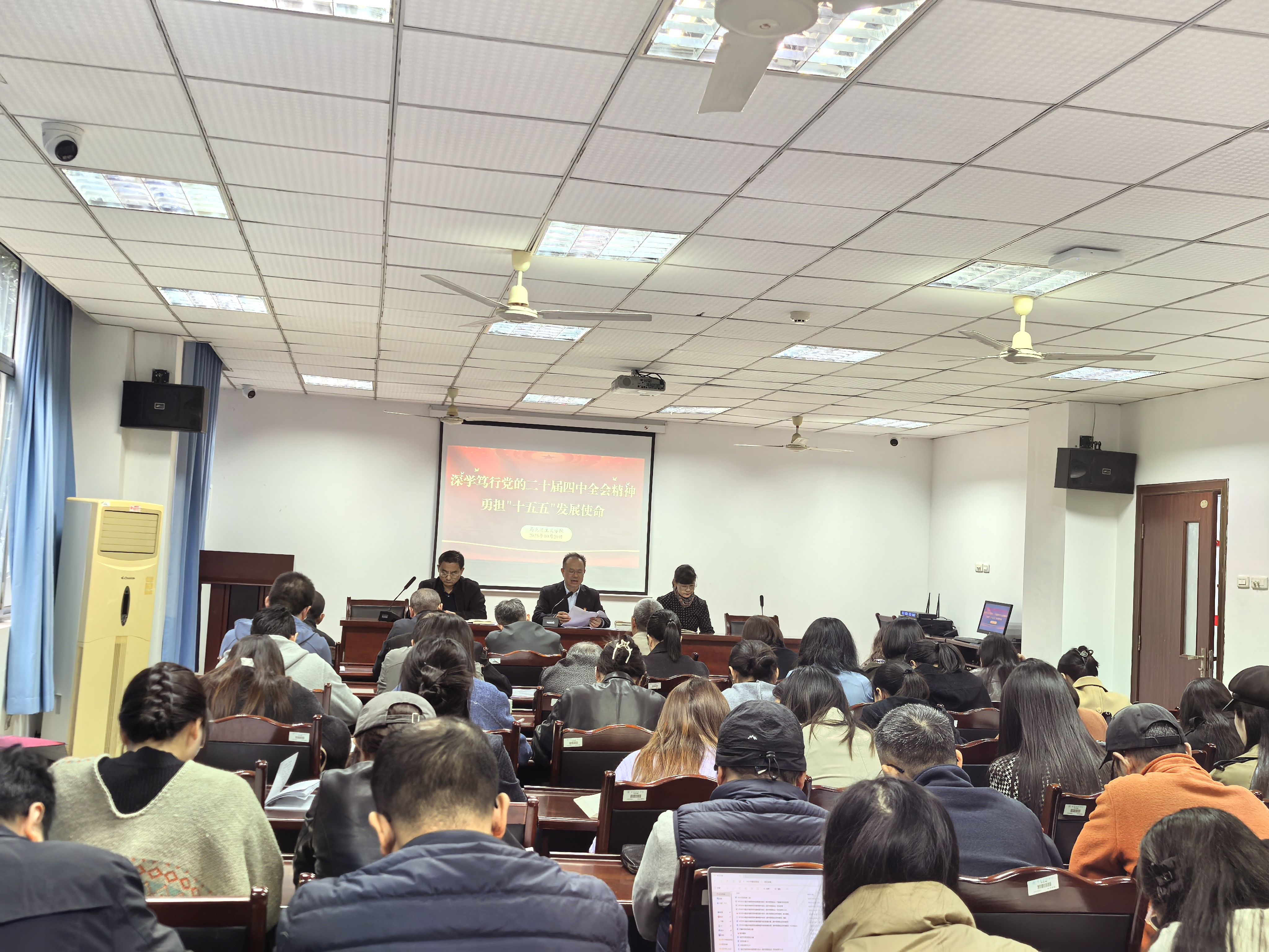 ZXnT_1761900762892060181.jpg ZXnT_1761900762892060181.jpg