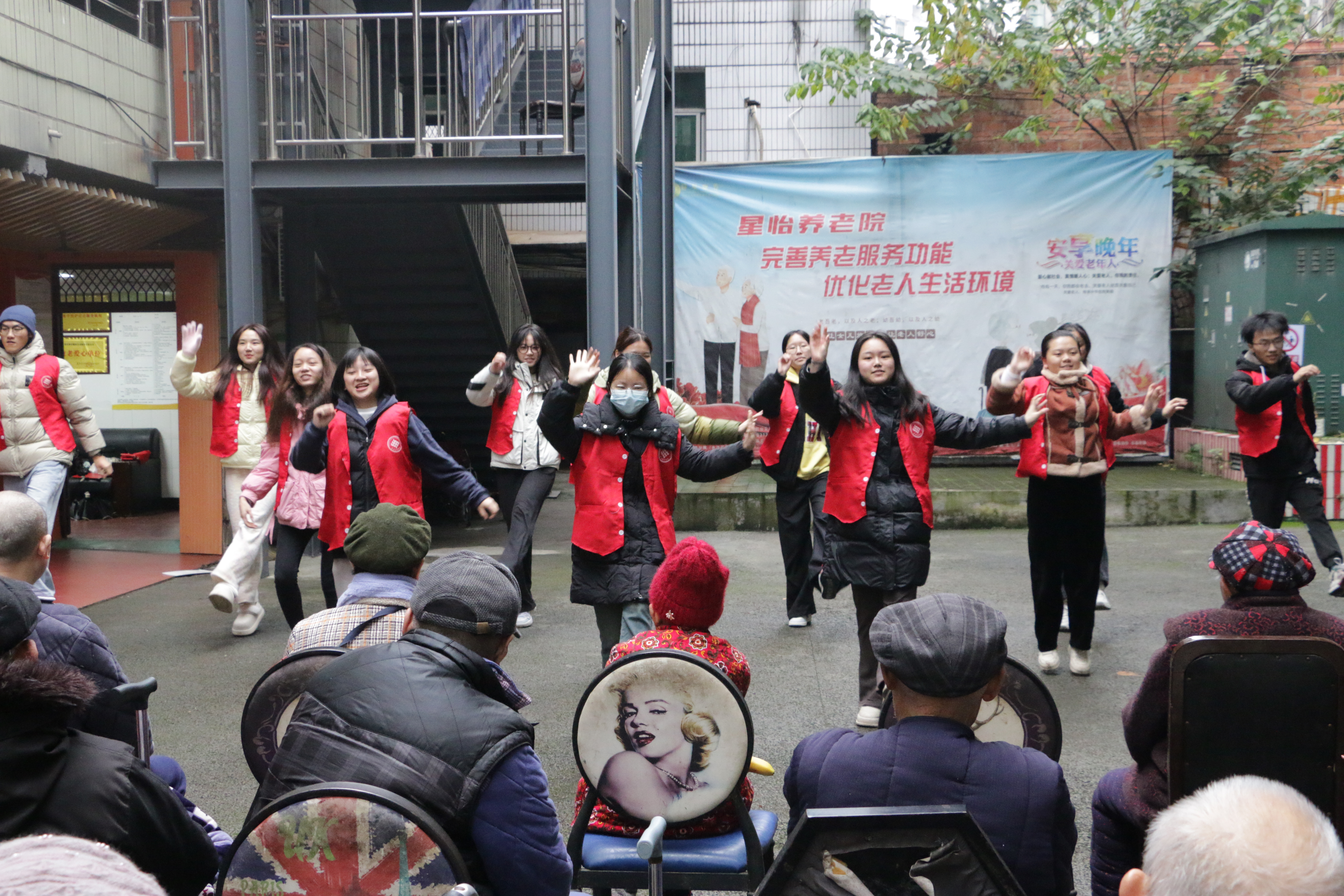 IhEU_1764246821555085469.jpg IhEU_1764246821555085469.jpg